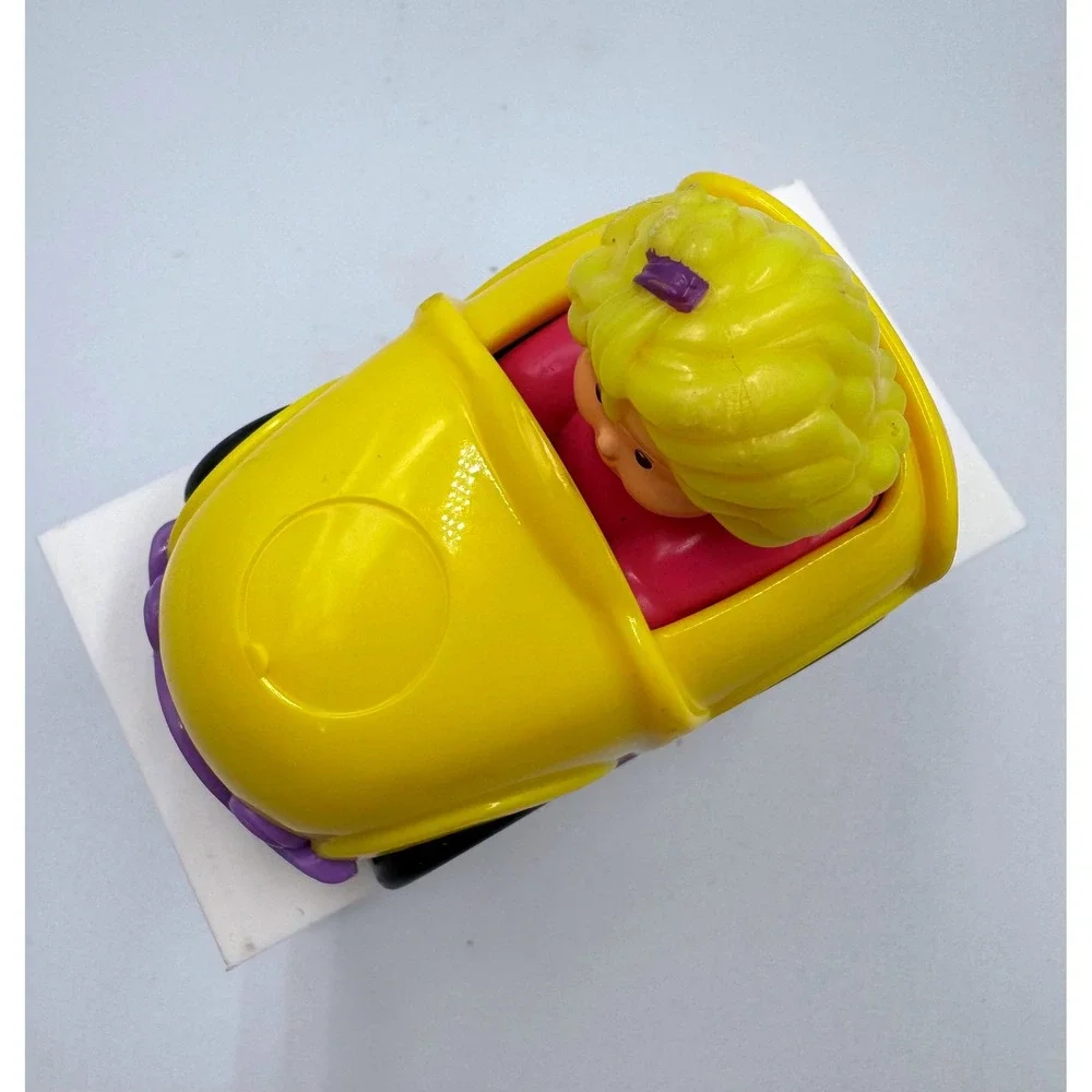 Fisher Price Little People Wheelies Yellow Convertible Car Blonde Girl Figure
